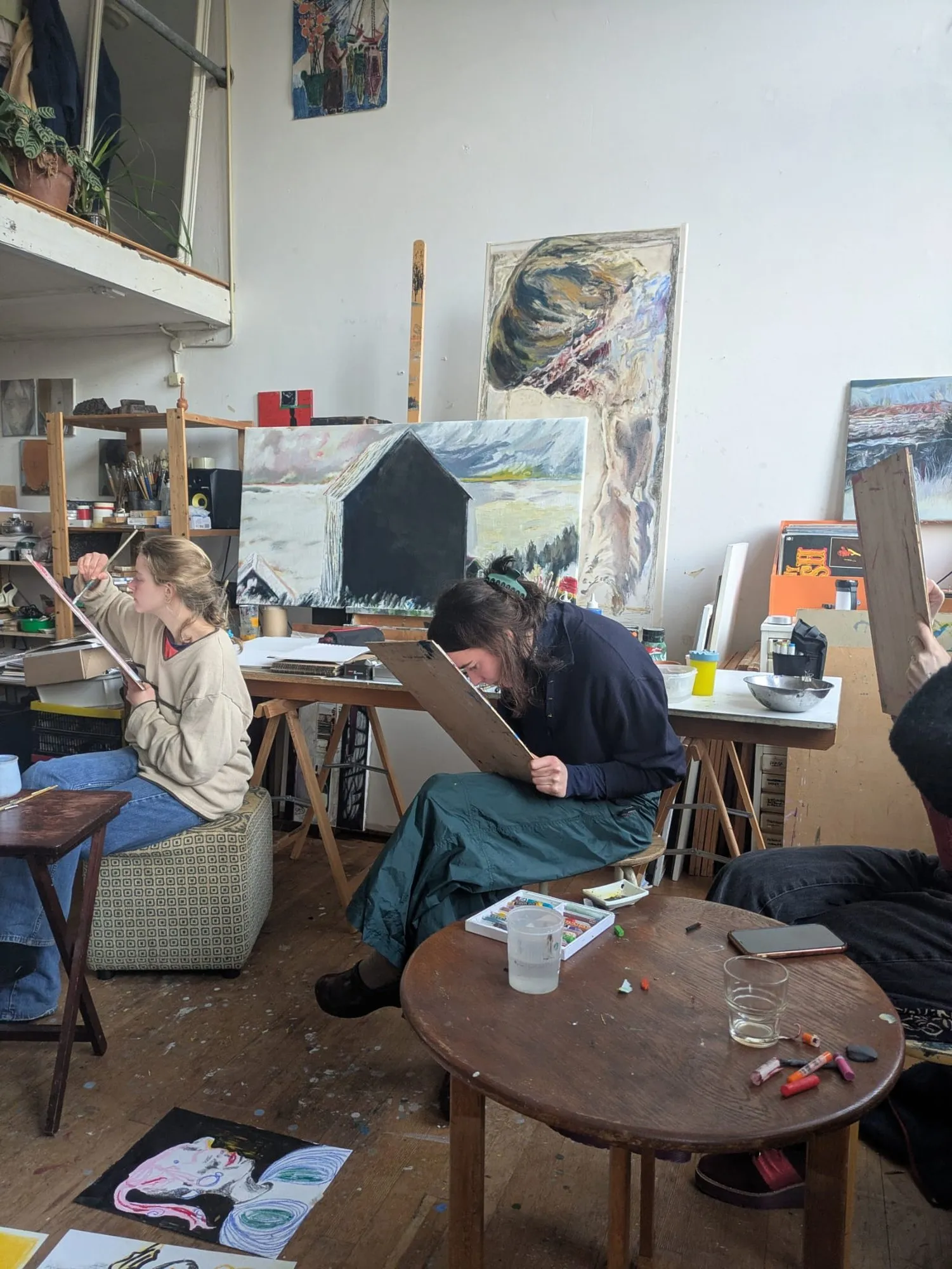 The atelier during a session